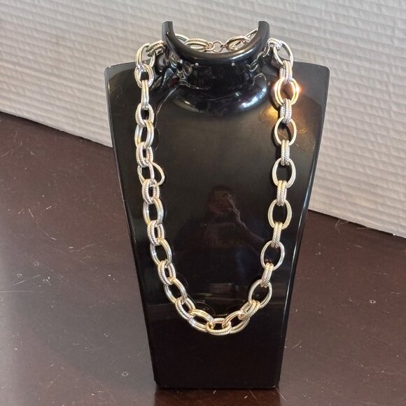 Vintage Crown Trifari Silver-Tone Rope Link Chain Necklace Toggle & Crown Charm - Picture 6 of 9